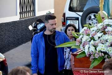 Caserones Bajo procesiona a sus patronos (Foto Francisco Javier Santana)